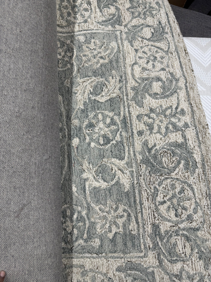 Lounette Hand Tufted Wool Cotton Floral Rug in Light Blue/Beige (4x6)
