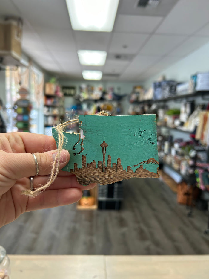 Ginger & The Huth- Washington Ornaments (Handcut) - Pine & Moss