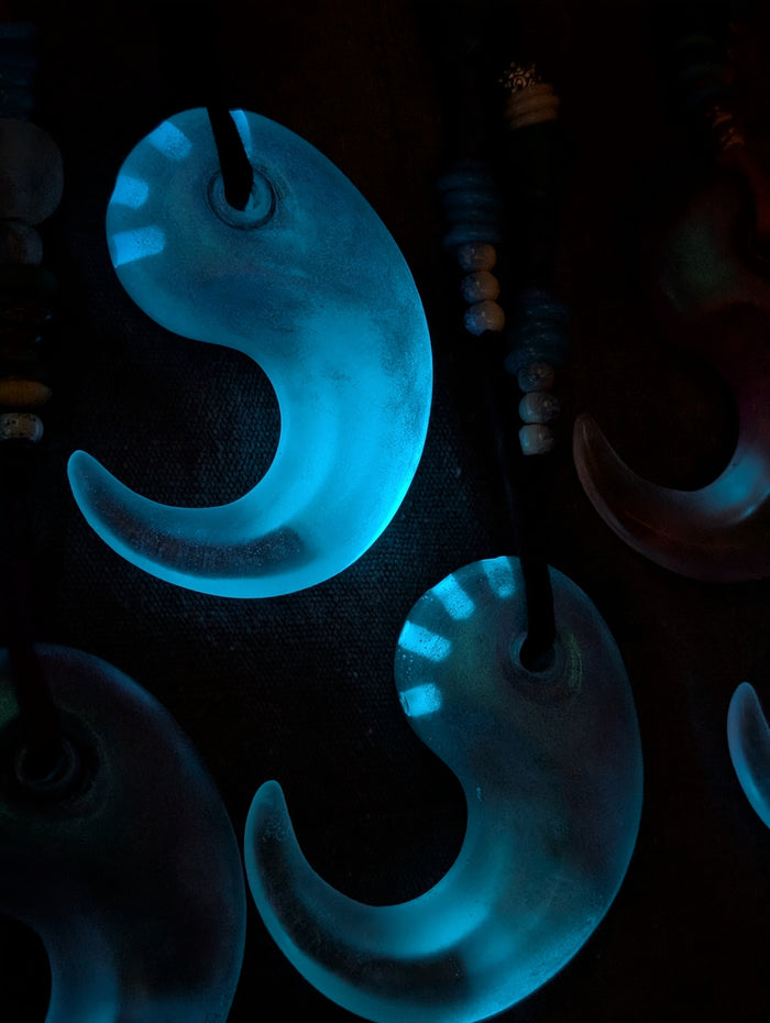 CAST GLOW MONSTER LUCK CLAW NECKLACE