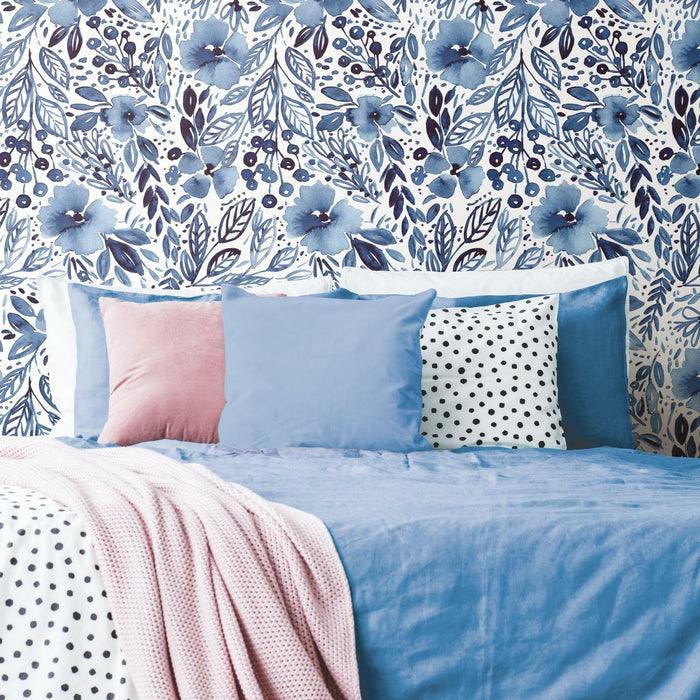 Blue, White / Roll