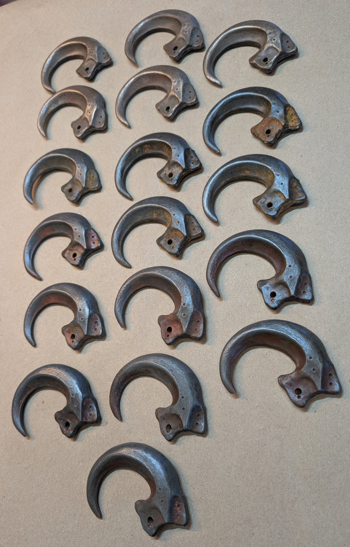 COLD CAST METAL CLAW PENDANT