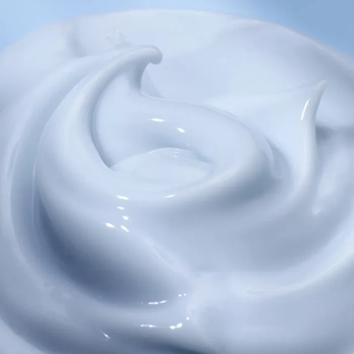 Lightweight hyaluronic moisturizer cream texture for ISDIN Isdinceutics Normal Eco-Refill