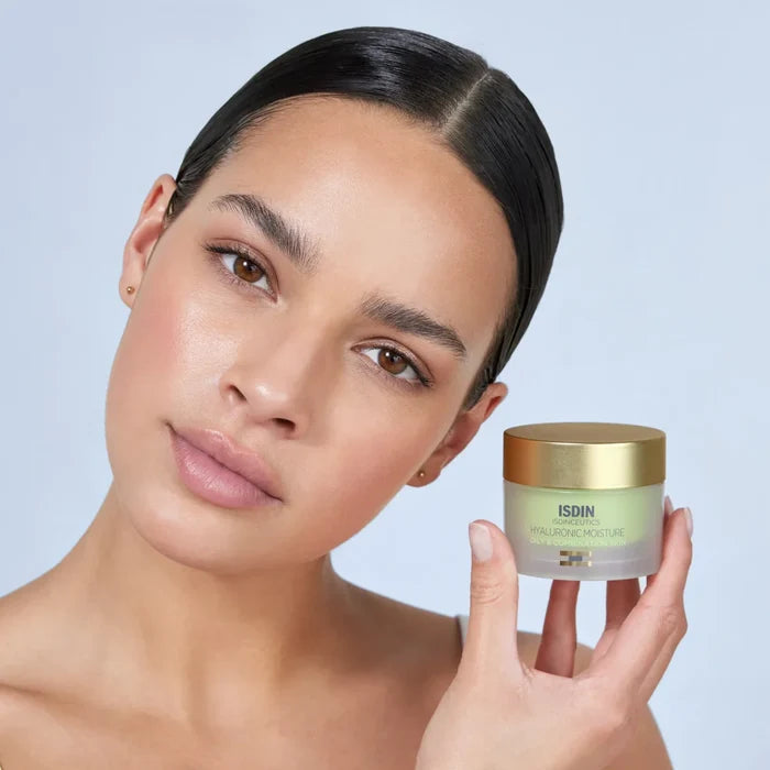 ISDIN Isdinceutics Hyaluronic Moisture moisturizer for oily and combination skin in a jar