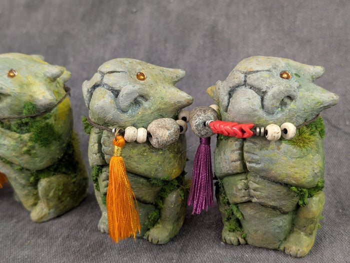 MINI FAUX STONE EFFIGY STATUE GROUP 1