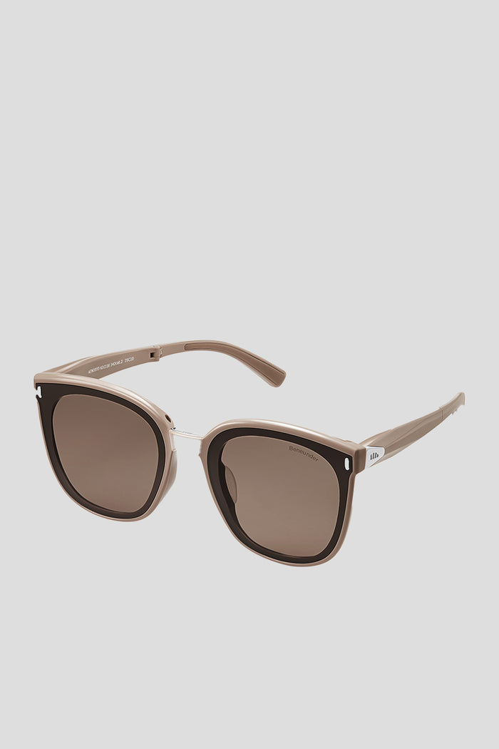 Brown / F