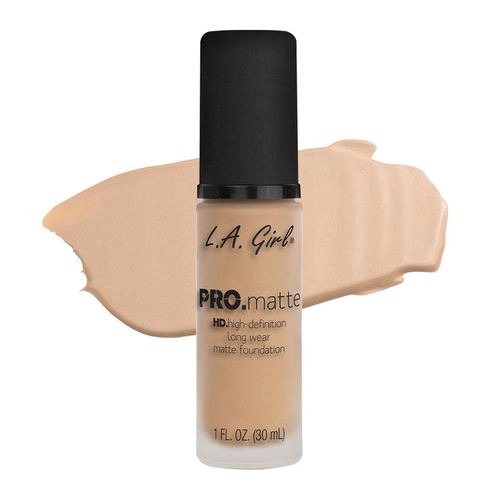 GLM716 Nude