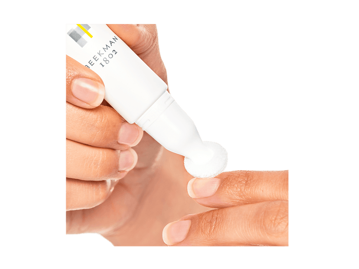 Pure Goat Milk Cuticle Serum Using on Fingernails