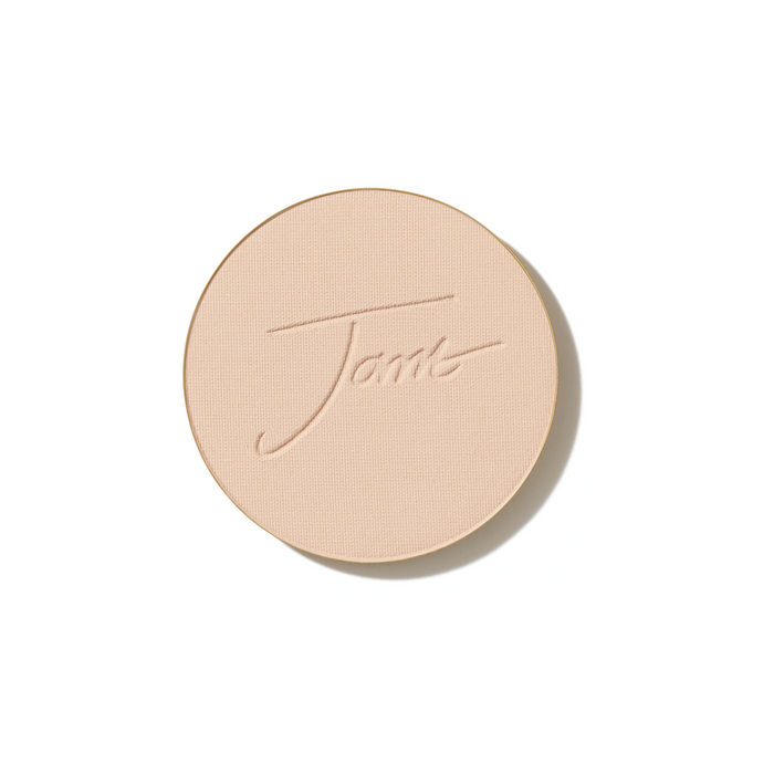 Natural (Medium Light with pink undertones - SPF 20)