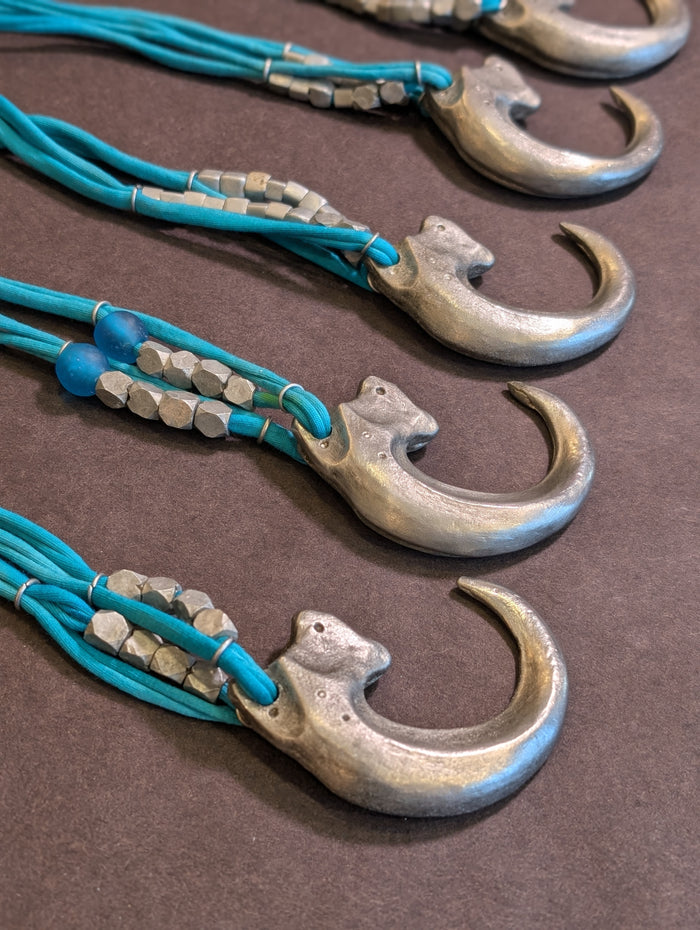 REAL PEWTER METAL CAST CLAW NECKLACE