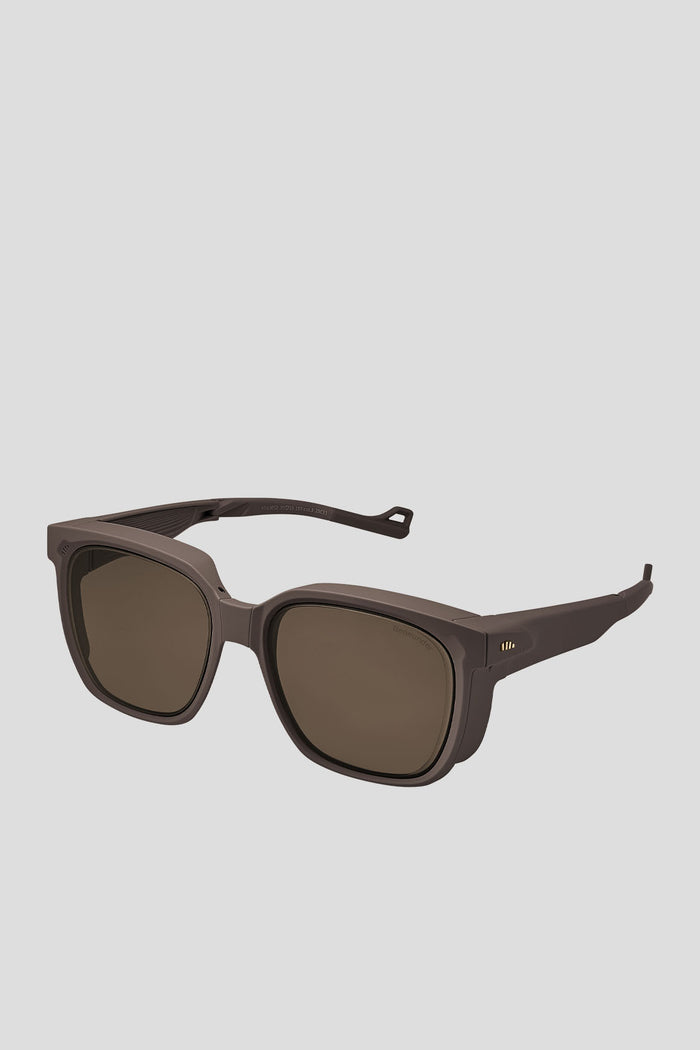 Brown / F