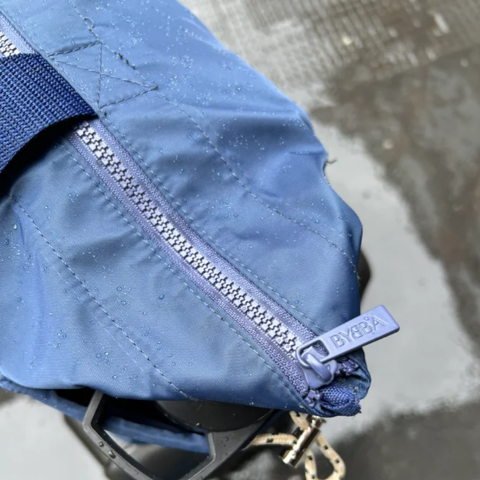 THE RIPPLE ZIP-TOP TOTE BAG / NAVY SEAL