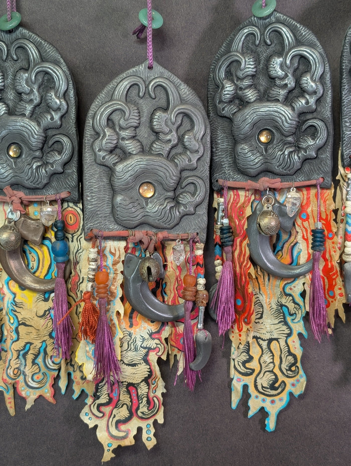 WARDING PAW COLD CAST IRON WALL TALISMAN